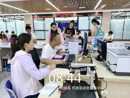 西峽縣教體局優(yōu)化服務(wù)精簡流程，順利完成教師資格現(xiàn)場確認(rèn)工作