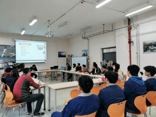 現(xiàn)代服務(wù)系召開教研工作專題會(huì)議 教育咨詢服務(wù)成亮點(diǎn)